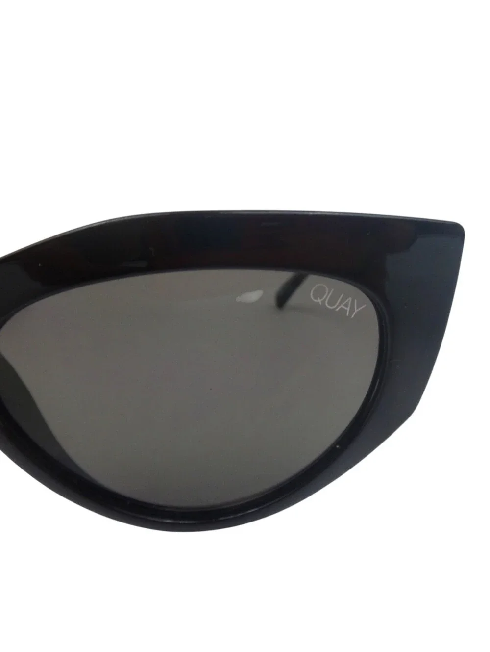 Quay Australia Persuasive Cat Eye Sunglasses in Black